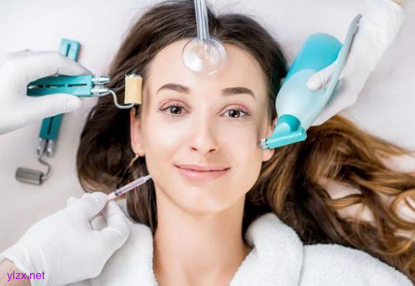 李佳琦建议普通女生别做医美 连用三个不可能劝返女生 李佳琦建议普通女生别做医美 连用三个不可能劝返女生