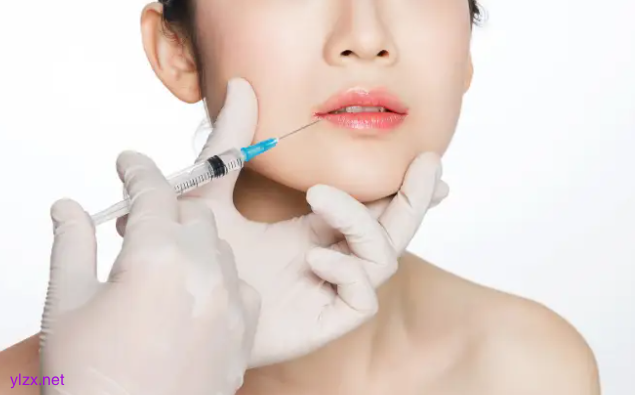 李佳琦建议普通女生别做医美 连用三个不可能劝返女生 李佳琦建议普通女生别做医美 连用三个不可能劝返女生