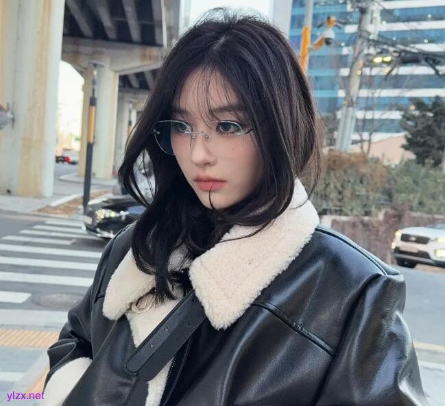 王奕解约 将和丝芭传媒打官司